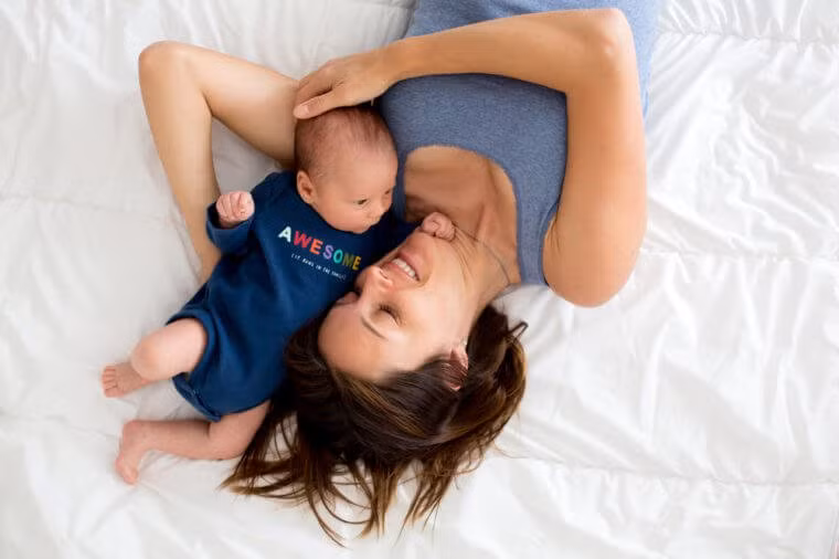 Hãy yêu cầu sự giúp đỡ từ người thân khi bạn cảm thấy quá tải trong công việc chăm sóc con cái hàng ngày. Sự hỗ trợ từ người thân có thể giúp bạn thoải mái tư tưởng hơn và không bao giờ sợ stress.