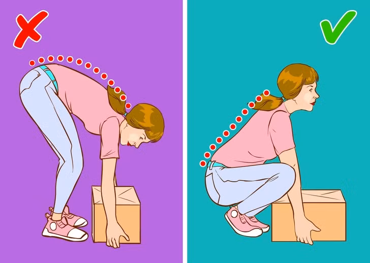 Để bảo vệ cột sống khỏi những tổn thương, hãy đảm bảo luôn tuân theo quy tắc: Ngồi xuống giữ vật nặng sao cho đầu gối của bạn cong, còn sống lưng và đầu giữ thẳng.