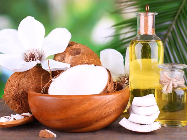  Dấm dừa là một loại thực phẩm thích hợp cho bệnh nhân tiểu đường vì nó có chỉ số đường huyết rất thấp. Sử dụng dấm dừa làm giảm nguy cơ mắc bệnh tim.