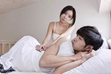 Sau 3 năm xa nhau, chồng tôi lại tỏ vẻ khá hững hờ chuyện chăn gối với vợ (Ảnh minh họa IT) Sau 3 năm xa nhau, chồng tôi lại tỏ vẻ khá hững hờ chuyện chăn gối với vợ (Ảnh minh họa IT)