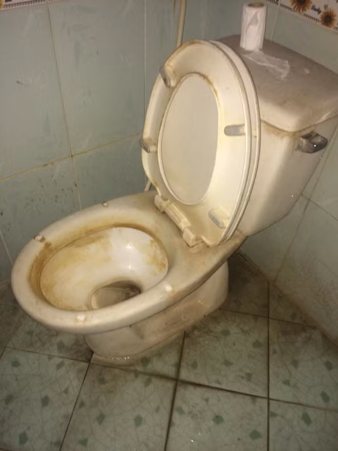 Hội chị em đang bảo nhau “chạy ngay đi”.