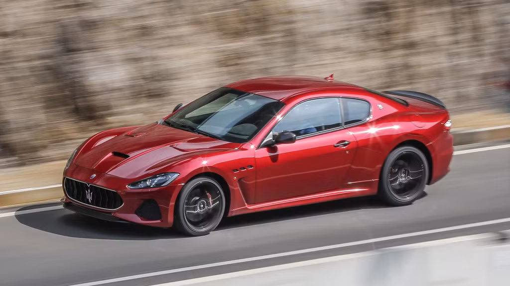 Maserati GranTurismo - 2007: Trong khi Alfa Romeo nhận được các khoản đầu tư lớn từ công ty mẹ FCA cho các sản phẩm mới như Stelvio và Giulia, thì Maserati phải tập trung cải thiện các model hiện tại, trong đó có GranTurismo. Năm 2014, Maserati lên kế hoạch sản xuất Alfieri với mục đích sẽ thay thế GranTurismo vào năm 2016. Nhưng vì nhiều lý do, Alfieri vẫn đang chỉ dừng lại ở bản concept.