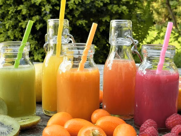 Sinh tố hoa quả là một bữa ăn nhẹ tuyệt vời trước khi tập luyện bởi vì chúng chứa chất đạm có chất lượng cao.