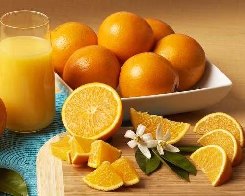 Cam chứa nhiều vitamin C và chất xơ, giúp làm giảm táo bón hiệu quả. Một số nghiên cho thấy, hàm lượng naringenin dồi dào trong cam có tác dụng như thuốc nhuận tràng.