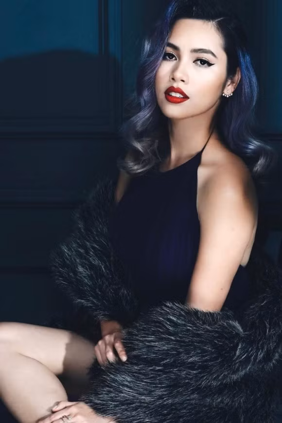 Á hậu Hoàng My.