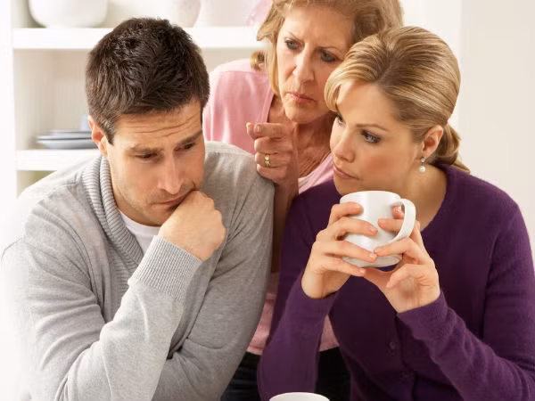 Khi một người bị chứng rối loạn ăn uống hoặc bất cứ loại bệnh nào, khi đó gia đình cũng bị ảnh hưởng. Chứng chán ăn tâm thần là một bệnh có thể phá vỡ hạnh phúc gia đình.