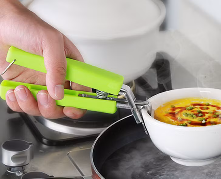 Dụng cụ kẹp đồ nóng.
