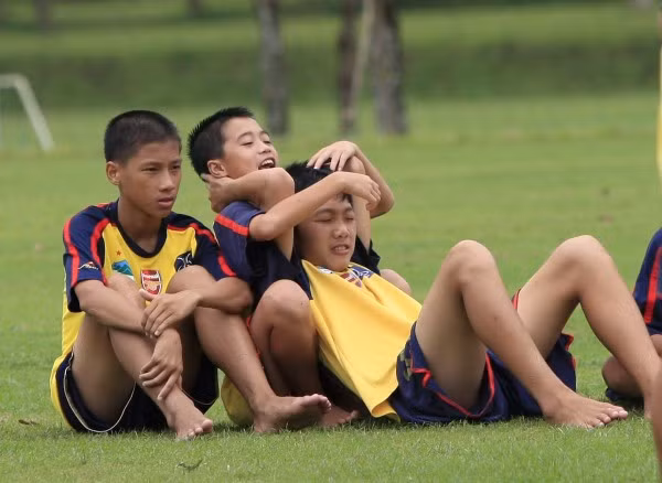Dù thời gian có trôi đi, vạn vật thay đổi, đôi mắt Xuân Trường vẫn híp như vậy!