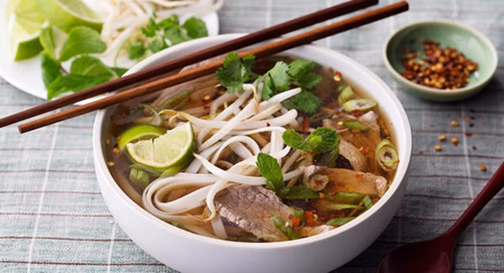 Ăn sáng hàng ngày sẽ giữ cho bạn no bụng, do đó ngăn ngừa cảm giác thèm ăn.