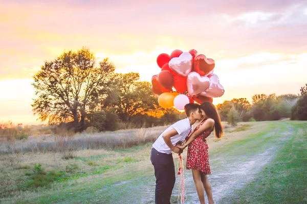 Càng say mê trong các sở thích, mục tiêu và đam mê cá nhân, bạn càng trở nên quyến rũ và có thêm nhiều may mắn hơn trong tình yêu. (Ảnh minh họa). Càng say mê trong các sở thích, mục tiêu và đam mê cá nhân, bạn càng trở nên quyến rũ và có thêm nhiều may mắn hơn trong tình yêu. (Ảnh minh họa).