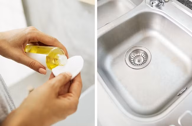 Dầu mỹ phẩm: Bạn có thể sử dụng dầu mỹ phẩm để rửa bồn rửa bằng thép không gỉ. Chỉ cần nhỏ một giọt dầu trên một miếng vải rồi chà xát bề mặt bồn rửa và sau đó lau bằng khăn giấy.