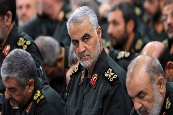 Tiet lo bat ngo ke hoach am sat Tuong Iran Soleimani cua My