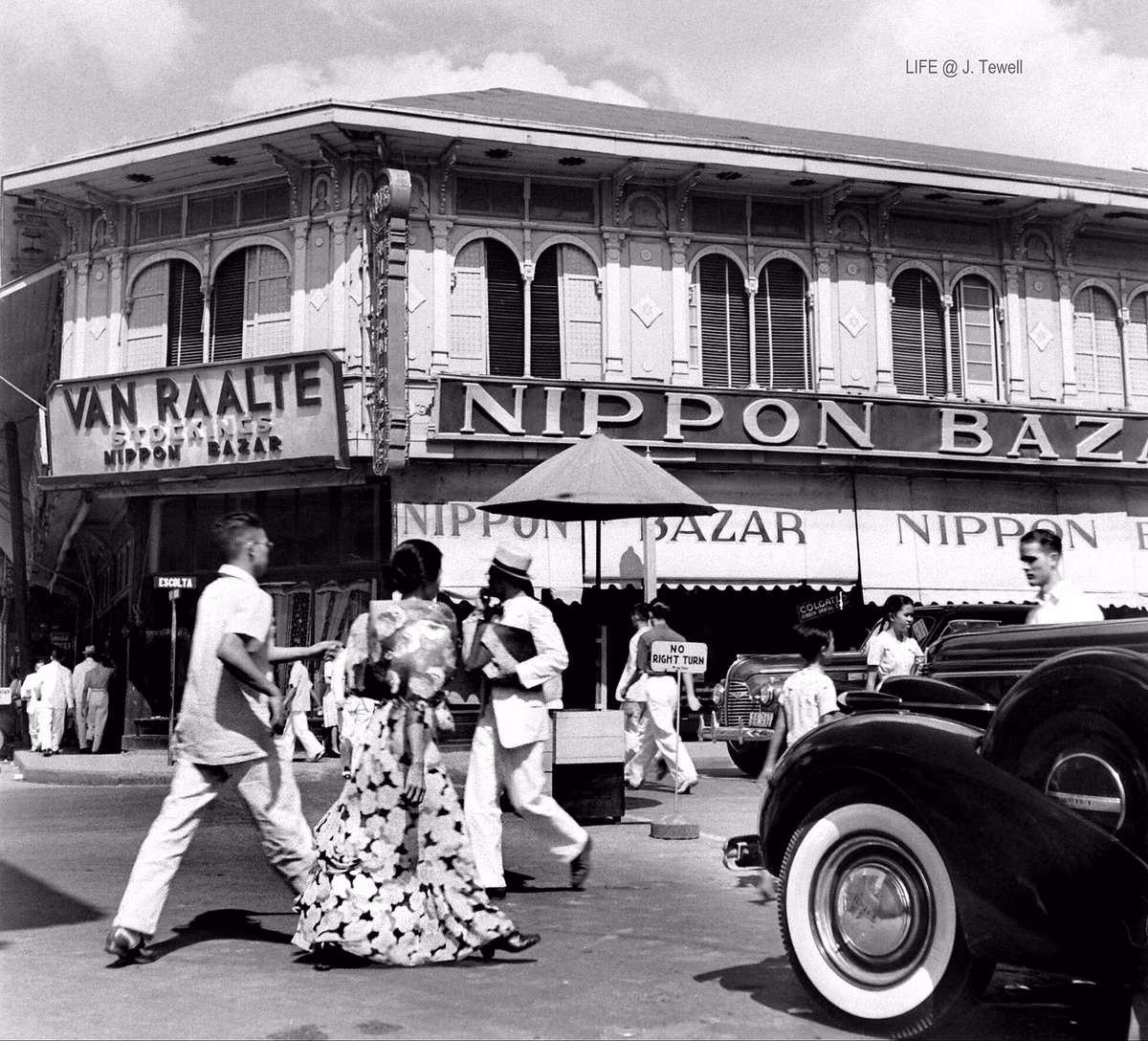 Khu mua sắm Nippon Bazar ở thành phố Manila cuối năm 1941. Ảnh: Rogue Media Inc.