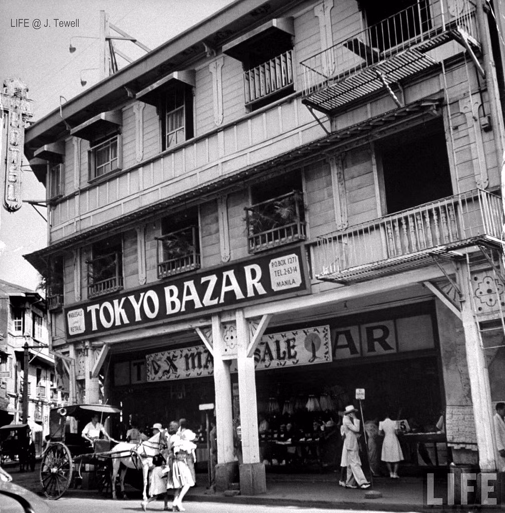 Khu mua sắm Toyko Bazar ở Manila ngày 1/12/1941, một tuần trước khi Nhật Bản oanh tạc và xâm lược Philippines. Ảnh: Rogue Media Inc.