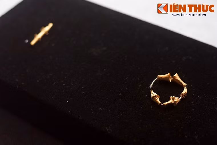 Chuỗi vàng của văn hóa Óc Eo, có từ thế kỷ 5 - 1 TCN.