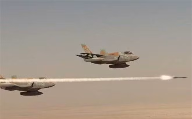 Ngay sau khi vụ việc được đăng tải công khai, cả giới chuyên gia lẫn giới quân sự Israel đều nêu ra hai giả thuyết. Một số nhà phân tích cho rằng đây là hành động cố ý của không quân Israel. Nhưng với thông tin được tạp chí Mỹ đăng tải trên đây cho thấy, khả năng của F-35I không thần thánh như Tel Aviv tuyên bố và nó có thể bị bắn hạ bởi những vũ khí thế hệ cũ của Syria.