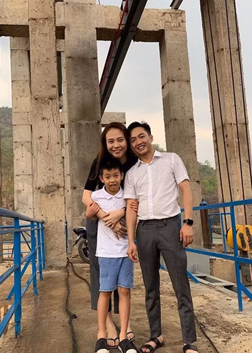 Cường Đô la sắp tái hôn khiến fan mong Hà Hồ nối gót chồng cũ. Ảnh: FBNV Xem video "Hà Hồ nói gì khi bị đồn ế show, hết thời". Nguồn Youtube/vtc