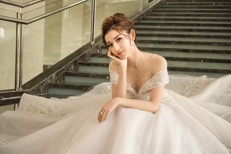 Trong nhiều hoa hậu, á hậu đã lên xe hoa, Á hậu Huyền My vẫn đang trong quá trình tìm kiếm người bạn đời ưng ý để kết hôn. Ảnh: Vietnamnet