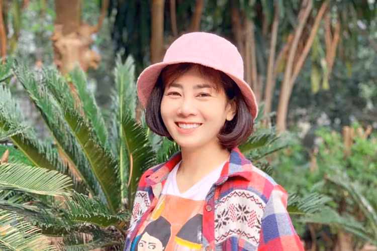 Bộ phim đánh dấu sự tái xuất của Mai Phương sau bạo bệnh dài 255 tập. Hiện, nhà sản xuất đã có những phương án phòng khi Mai Phương không đủ sức khỏe để tiếp tục quay phim.