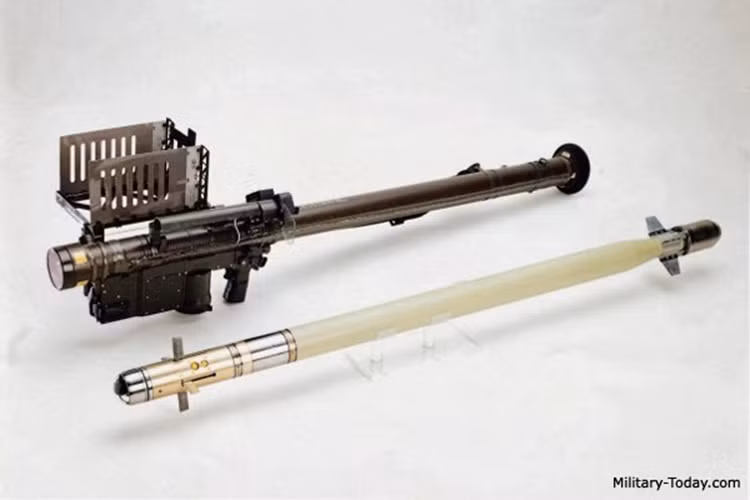 Sau khi thu giữ được nhiều tổ hợp tên lửa Stinger, các chuyên gia Liên Xô đã phát triển nhiều công nghệ đối phó và quy định chiến đấu với máy bay quân sự hoạt động ở Afghanistan. Các biện pháp này hiệu quả tới mức, tới những năm cuối chiến tranh, tỷ lệ thiệt hại của máy bay quân sự Liên Xô trong chiến đấu đã giảm xuống mức tương đương với thời điểm tổ hợp Stinger chưa được chuyển tới Afghanistan.