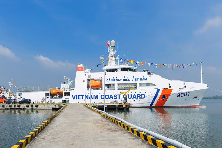 Soi dan vu khi tren tau tuan tra DN-2000 Viet Nam