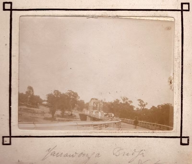 Cầu Yarrawonga ở tiểu bang Victoria. Ảnh: Leigh McKinnon Flickr.