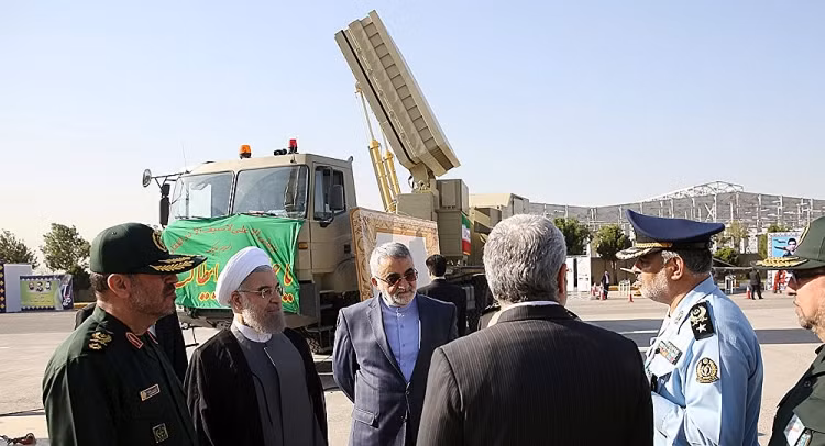 Phòng không Iran không chỉ cung cấp sự bảo vệ đáng tin cậy trước những mối đe dọa từ trên không của các quốc gia láng giềng như Thổ Nhĩ Kỳ, Israel hay Ả Rập Saudi; mà còn là công cụ răn đe đáng kể đối với Mỹ và các đồng minh, nếu họ cố gắng giải quyết "vấn đề Iran" bằng vũ lực. Hơn nữa, mối quan hệ của Iran với Mỹ hiện nay đang vô cùng căng thẳng, đặc biệt là sau khi Mỹ ám tướng Suleimani, chỉ huy lực lượng Quds của Iran.