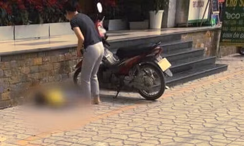 Be trai roi tu tang 3 chung cu Rice City xuong dat tu vong