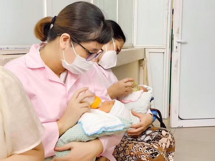Kỳ tích 7 tuần giữ thai dọa sinh non từ tuần 25 - Hình 2 Ky tich 7 tuan giu thai doa sinh non tu tuan 25-Hinh-2