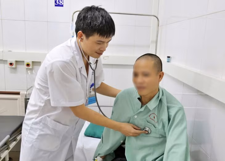 Nam bệnh nhân nhiễm “vi khuẩn ăn thịt người” khi dọn bùn bẩn Nam benh nhan nhiem “vi khuan an thit nguoi” khi don bun ban