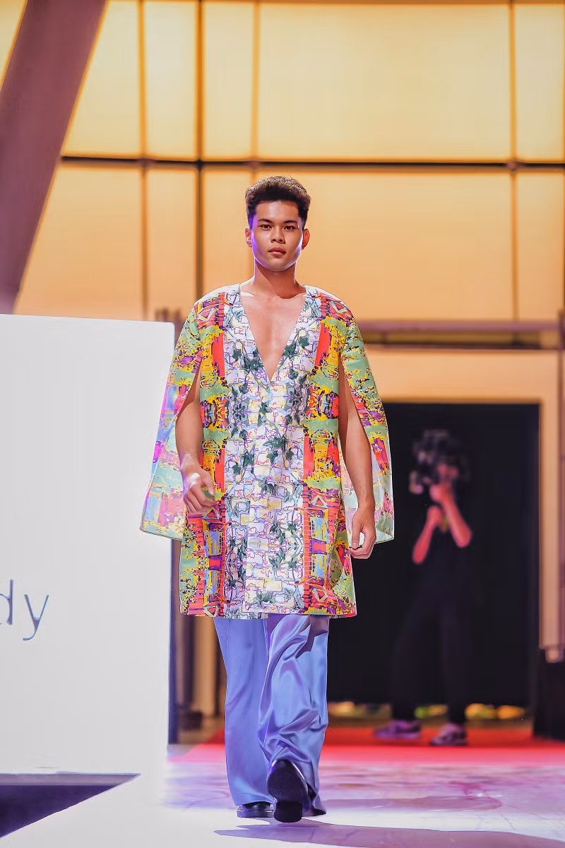 Thi sinh Mister Vietnam trinh dien tai Tuan le Thoi trang Quoc te ASEAN-Hinh-2