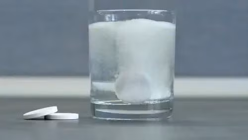Uong 9 vien paracetamol ha sot, co gai nhap vien cap cuu