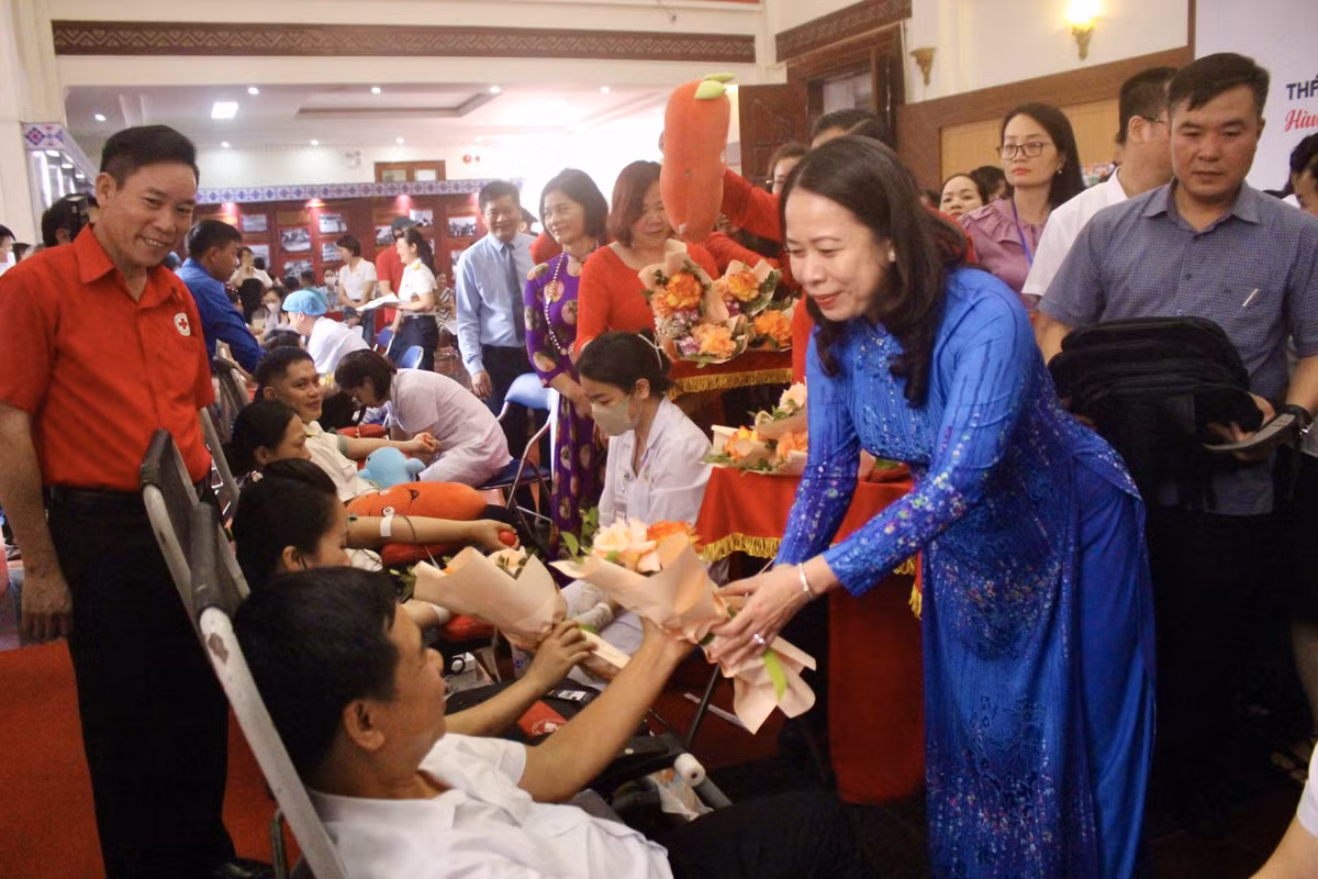 Lễ phát động Tháng Nhân đạo cấp quốc gia năm 2024 - Hình 2 Le phat dong Thang Nhan dao cap quoc gia nam 2024-Hinh-2