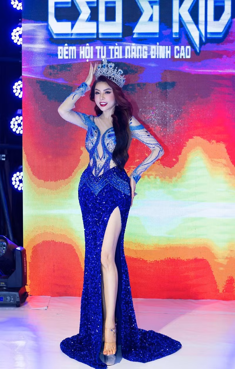 Hoa hau Nghiem Hue trai long ve “suc nang vuong mien” sau dang quang