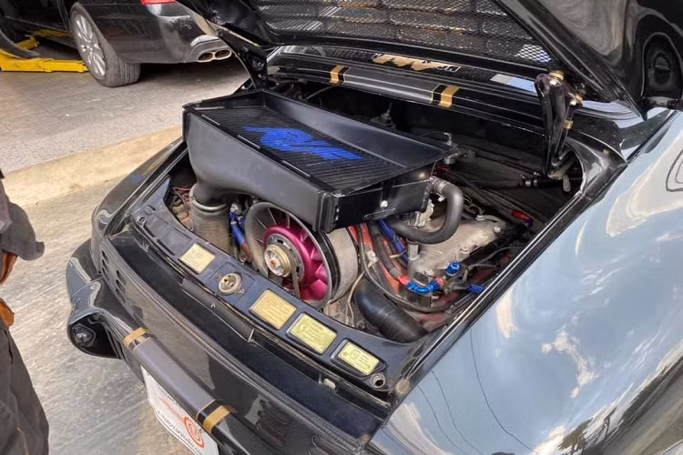 Điểm làm nên thú vị của chiếc Porsche 930 Turbo độ RUF này còn phải kể đến việc xe mang biển số xe cá nhân hóa mang tên "COVI.19" được đăng ký vào năm 2020, đây cũng như là việc đánh dấu năm bùng phát dịch Covid-19 mạnh nhất trên thế giới. Chiếc Porsche 930 Turbo độ RUF mới có mặt tại Gia Lai được nhập từ Nhật Bản vào thị trường Mỹ sau đó được rao bán lại, 1 người yêu xe tại Sài thành nhưng có công ty nhập khẩu siêu xe ở Campuchia đã nhanh chóng mang về Campuchia.