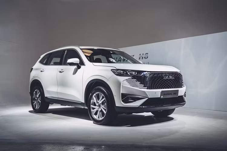 Vào hồi tháng 12 năm ngoái, hãng Great Wall Motor (Trường Thành) đã lần đầu tiên giới thiệu mẫu SUV cỡ C - Haval H6 PHEV 2022 mới với thị trường Thái Lan. Sau gần 1 năm, mẫu xe này mới chính thức được bày bán ở đất nước chùa Vàng.