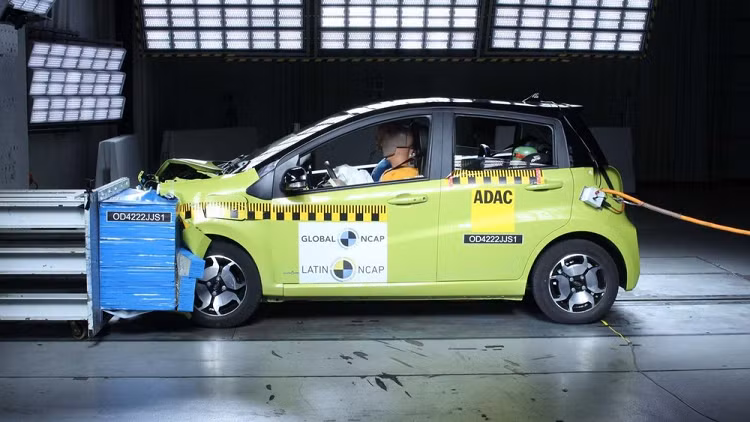Xe oto dien Trung Quoc dat 0 diem NCAP, qua nguy hiem cho nguoi dung