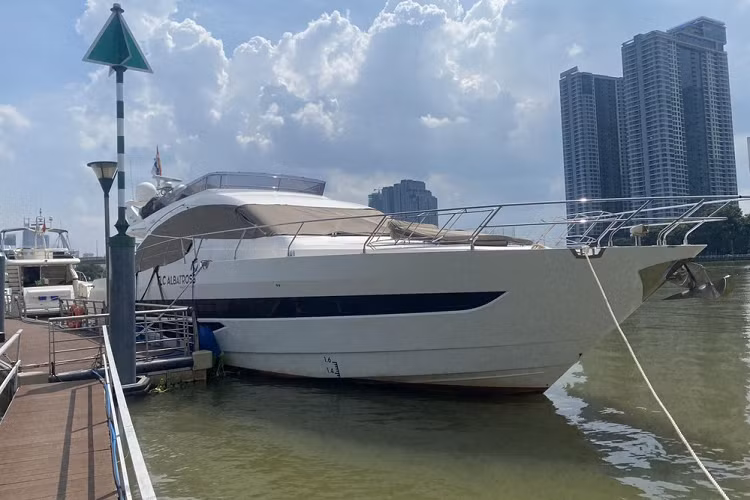 Tài sản là du thuyền FLC Albatross được đấu giá theo nguyên trạng (bao gồm tài sản, tình trạng pháp lý và các rủi ro tiềm ẩn) và theo phương thức có sao bán vậy.