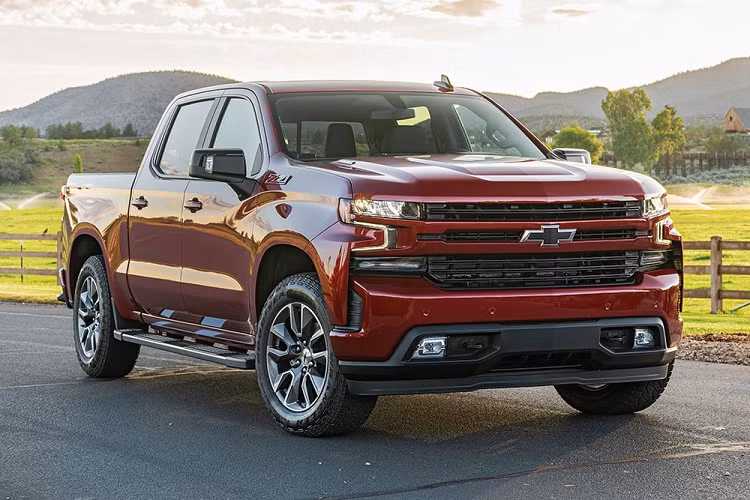  3. Chevrolet Silverado 2021 có lẽ là một năm buồn của Chevrolet Silverado khi doanh số của mẫu xe bán tải cỡ lớn này giảm đến 10,8%, xuống còn 529.765 xe. Đây cũng là một phần lý do khiến tập đoàn GM bị Toyota vượt qua trong năm 2021.