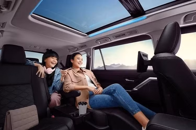 Dai ly da nhan coc cho Toyota Innova 2023, sap ra mat Viet Nam-Hinh-3