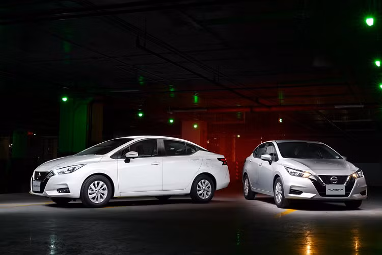 Mức giá xe Nissan Almera 2022 (đã bao gồm VAT) như sau: Giá bán lẻ đề xuất phiên bản Almera CVT là 539.000.000 đồng; Giá bán lẻ đề xuất phiên bản Almera CVT cao cấp là 595.000.000 đồng.