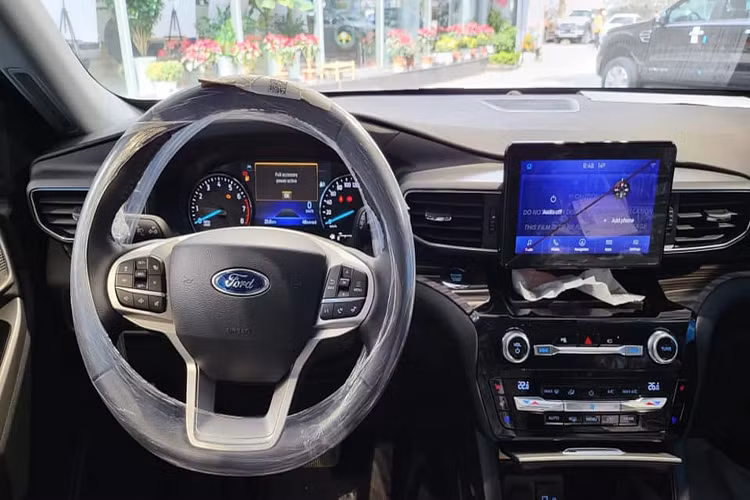 Tuy vậy, mức giá “bia kèm lạc” của Ford Explorer 2022 thế hệ mới có thể khiến nhiều khách hàng đang quan tâm dòng xe này đổi ý chuyển sang các lựa chọn khác có giá bán hợp lý hơn.