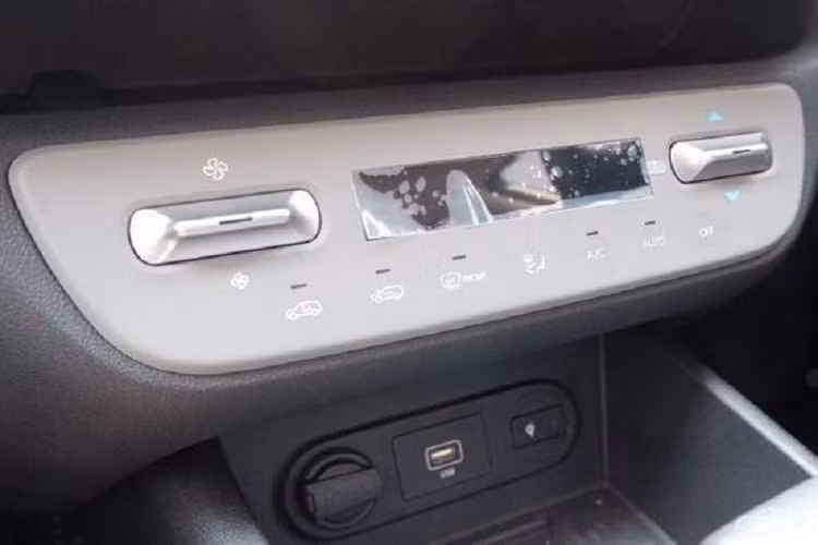 Mức hiệu suất này tương đương Creta, đồng thời nhỉnh hơn những đối thủ cùng tầm như Toyota Avanza Premio/Veloz Cross (105 mã lực, mô-men xoắn 140 Nm), Mitsubishi Xpander (105 mã lực, 141 Nm)