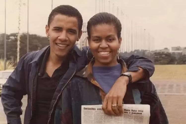 Bi kip de hon nhan hanh phuc tu gia dinh cuu Tong thong Obama