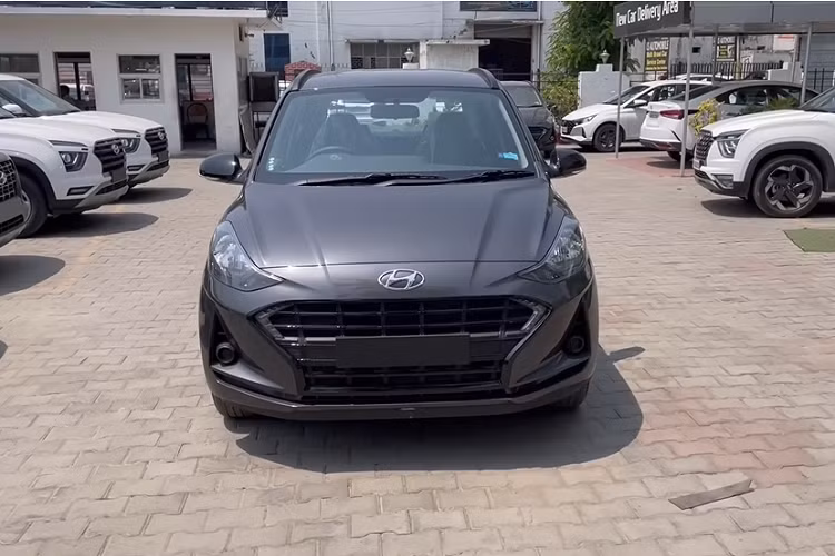 Hyundai Santro sẽ được thay thế bằng một mẫu xe cỡ nhỏ mới, có thể là SUV hạng A Casper. Nguyên nhân là do xe SUV của Hyundai bán khá chạy tại Ấn Độ, ví dụ như Venue.