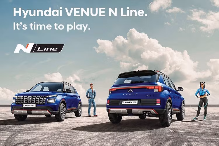 Vào hồi tháng 6 năm nay, hãng Hyundai đã chính thức giới thiệu phiên bản nâng cấp giữa vòng đời của dòng SUV cỡ nhỏ Venue ở thị trường Ấn Độ. Sau 2 tháng, phiên Hyundai Venue 2022 bản N Line thể thao hơn của mẫu SUV hạng A này tiếp tục được hé lộ.
