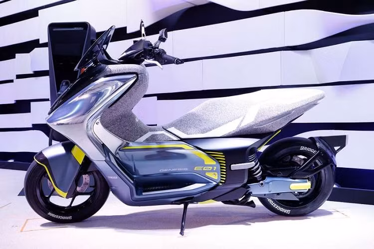 Theo thông tin do Yamaha công bố, Yamaha E01 2022 chạy điện được xem là phiên bản chạy điện tương đương với xe ga máy xăng dung tích 125cc. Dù vậy, hãng xe Nhật Bản vẫn chưa hé lộ thêm bất kỳ thông tin nào về mẫu xe này, vậy nên chi tiết về thông số kỹ thuật cũng như kỹ năng vận hành của xe hiện vẫn đang là một ẩn số.