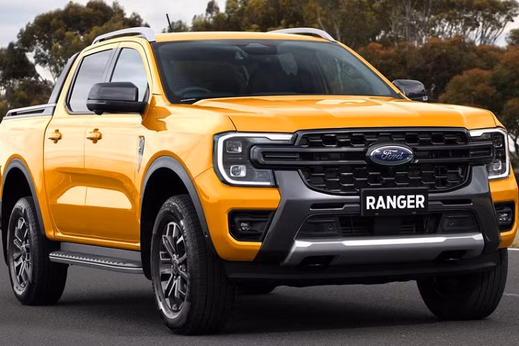 Hiện hãng Ford chưa công bố thông số vận hành của các loại động cơ kể trên. Chỉ biết rằng, các động cơ của xe sẽ đồng hành với hộp số tự động 10 cấp như trước hoặc hộp số sàn 6 cấp mới.