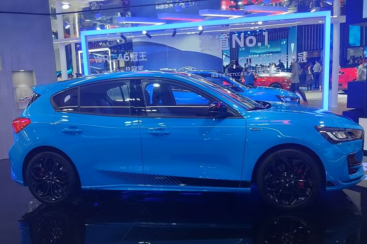 Hiện nay, Ford Focus đã bị ngừng bán tại nhiều thị trường trên thế giới như Bắc Mỹ và Việt Nam. Vào năm 2024, mẫu xe này sẽ tiếp tục bị "khai tử" tại châu Âu. Do đó, Ford Focus rất có thể sẽ trở thành "hàng hiếm" trong tương lai.