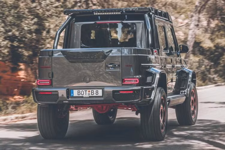 Sẽ chỉ có 10 chiếc xe phiên bản độ Brabus AMG G63 được xuất xưởng với mức giá 690.000 USD (khoảng 16 tỷ đồng). Tại Việt Nam một chiếc Mercedes-AMG G63 phiên bản tiêu chuẩn được phân phối chính hãng với mức giá 10,95 tỷ đồng.